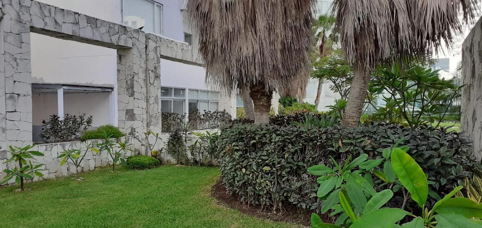 Travel Hotel Cancun Suites
