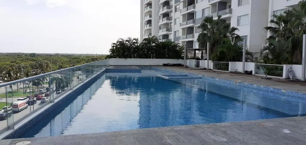 Travel Hotel Cancun Suites